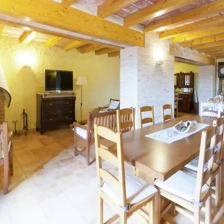 Holiday home 17th Century In Bages Near Montserrat Castellfollit del Boix